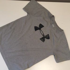 Under Armour grey tee size 7